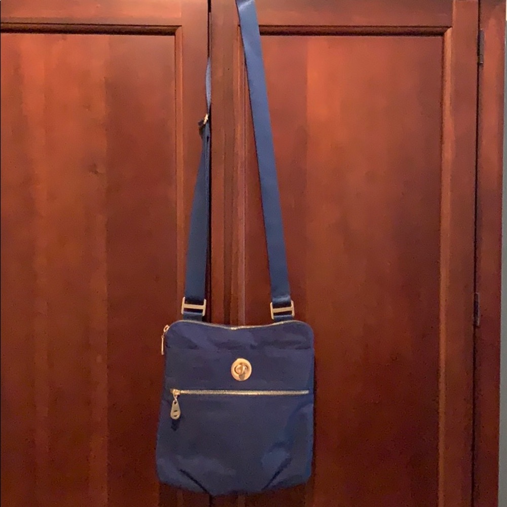 Baggallini crossbody purse